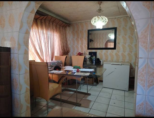 3 BEDROOM HOUSE FOR SALE IN GEELHOUTPARK